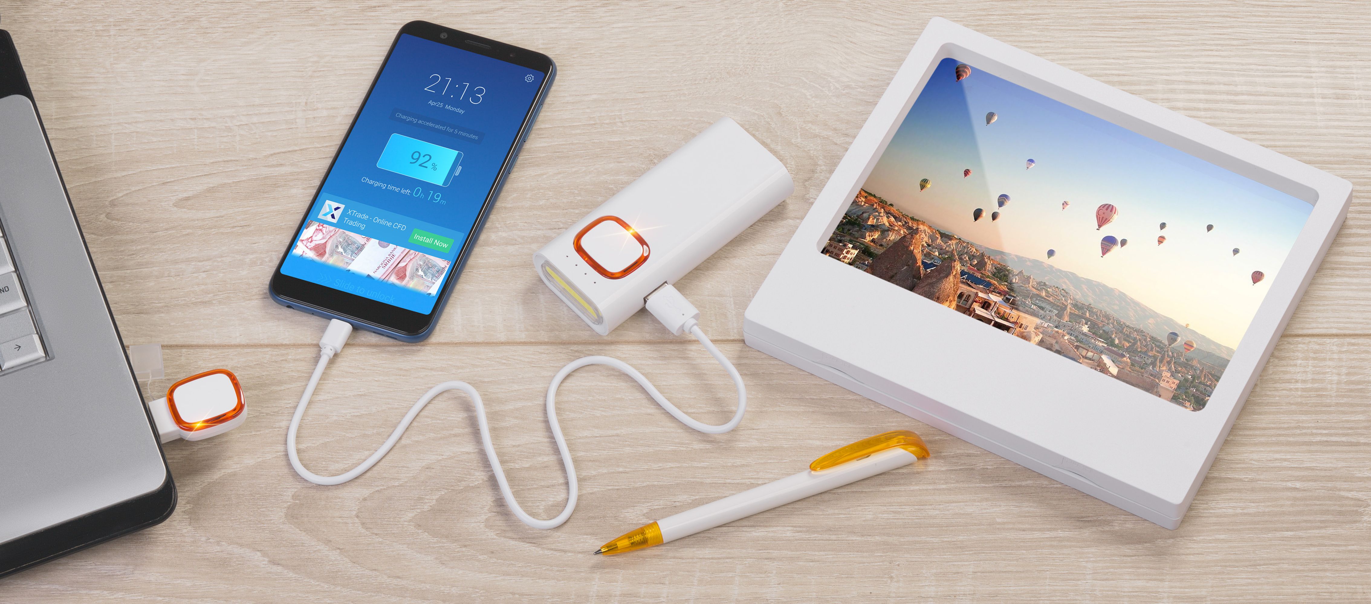 Флеш-карта с подсветкой логотипа, объем памяти 16GB, белый, арт. 7451-1 - вид 3 из 4