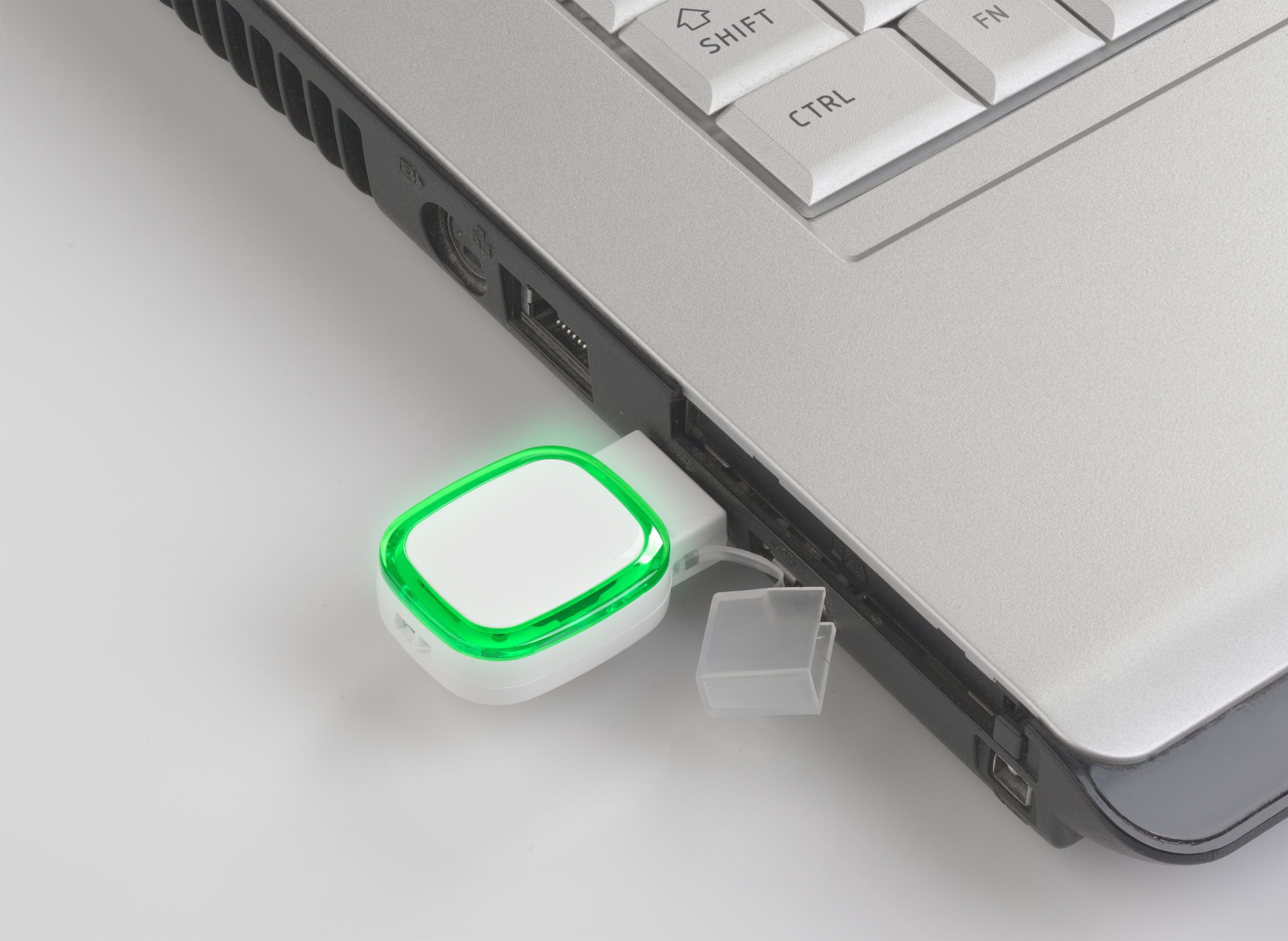 Флеш-карта с подсветкой логотипа, объем памяти 16GB, белый/зеленый, арт. 7451-6 - вид 2 из 4