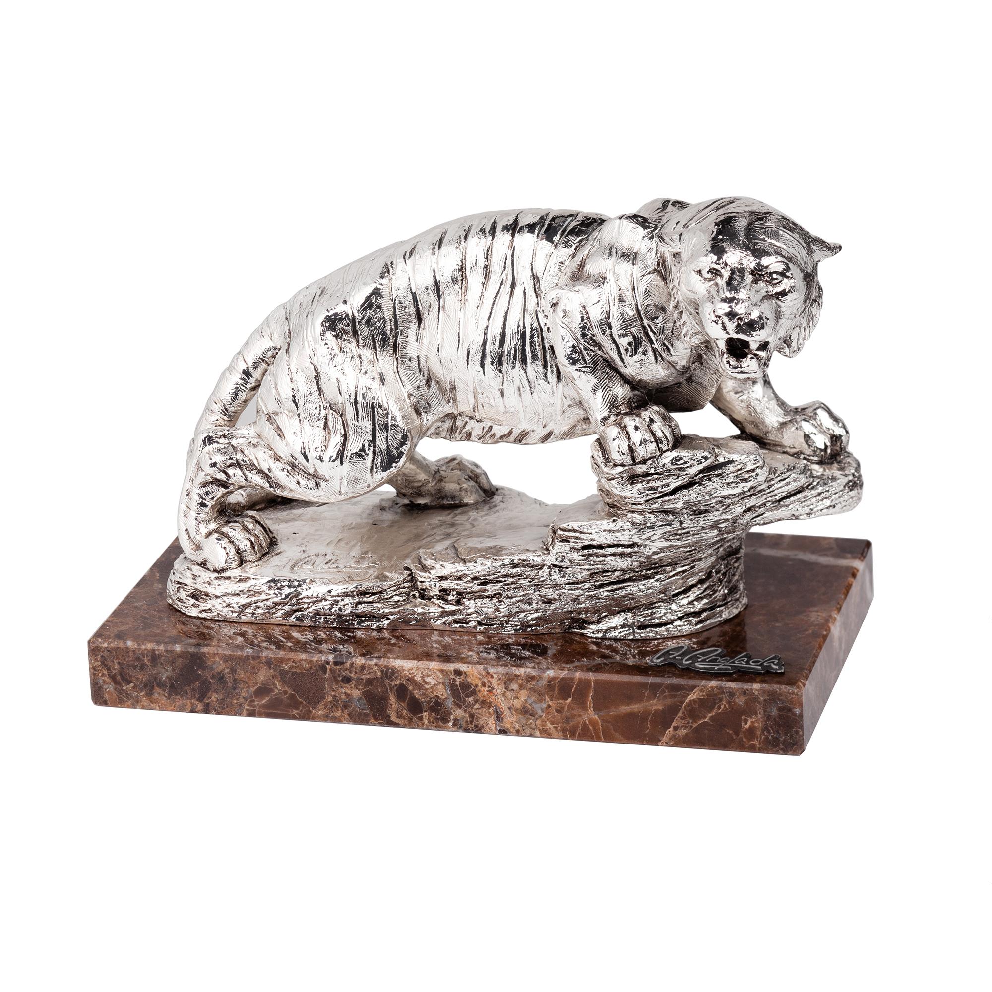 Скульптура "Тигр", цвет серебристый, арт. 564P в каталоге “Океан бизнес сувениров” для оптовых заказов
