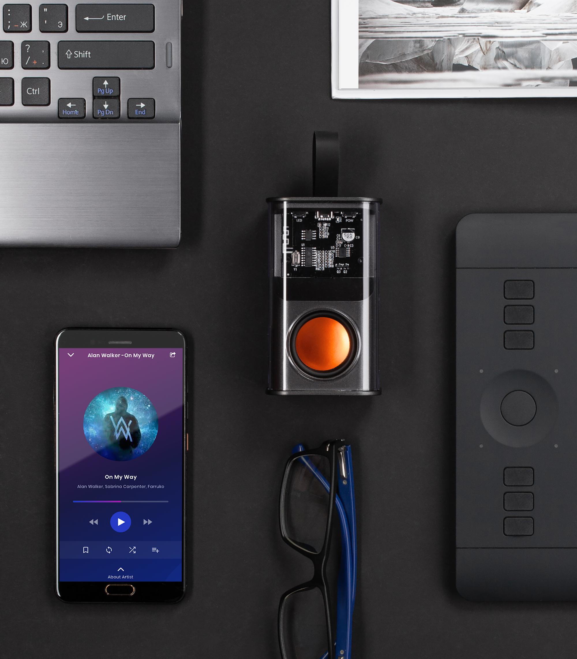 Bluetooth колонка "Hi-Fi" 5Вт с разноцветной подсветкой и прозрачным корпусом, арт. 9625-3 - вид 7 из 8