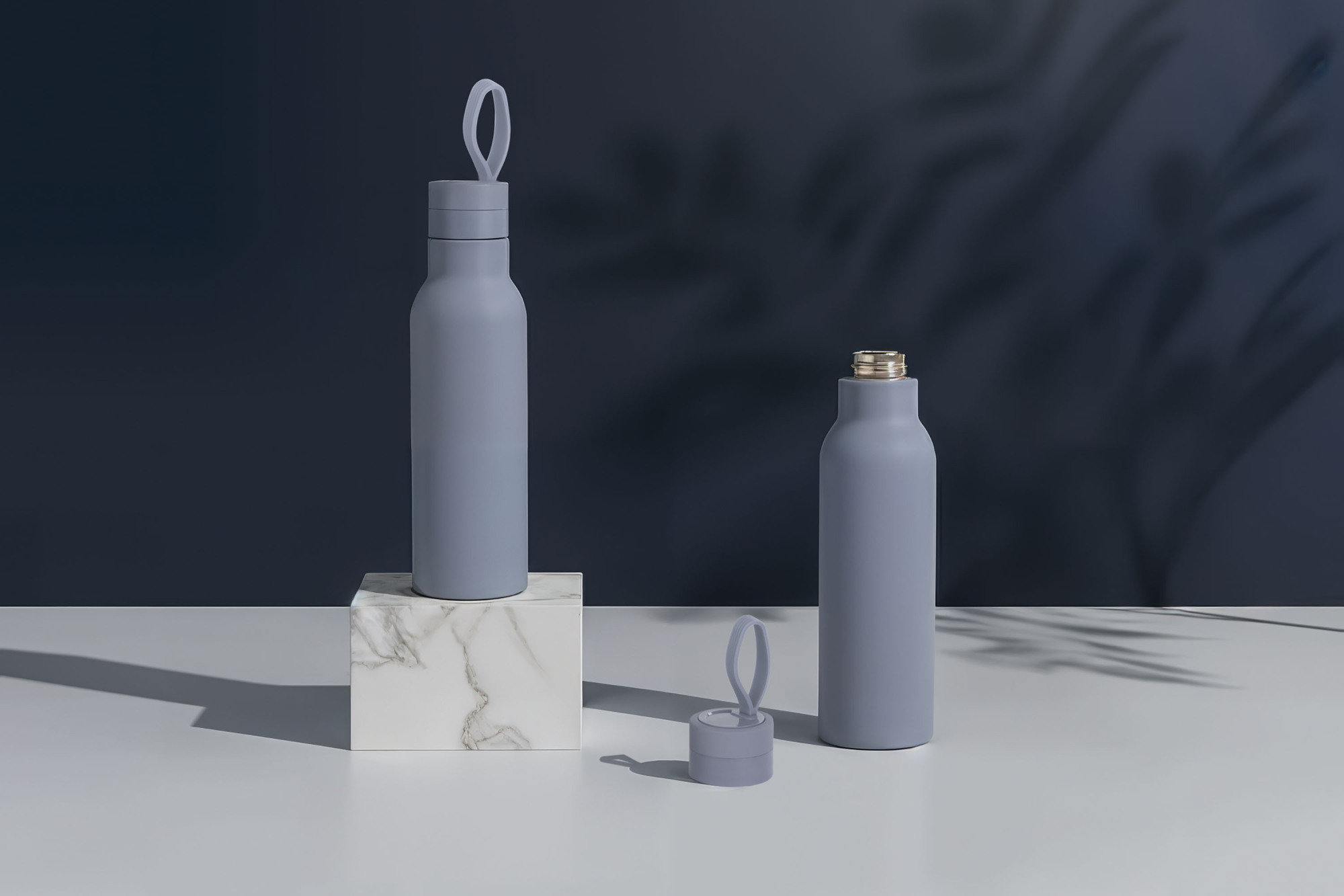 Бутылка для воды "Фитнес" с одной стенкой, покрытие soft touch, 0,7, серая, арт. 6358-7 - вид 9 из 10